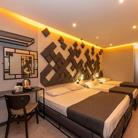 وايت بالاس 3*