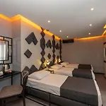 Hotel White Palace 3*