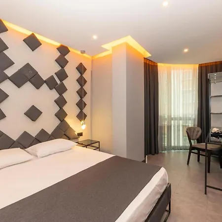 Hotel White Palace 3*