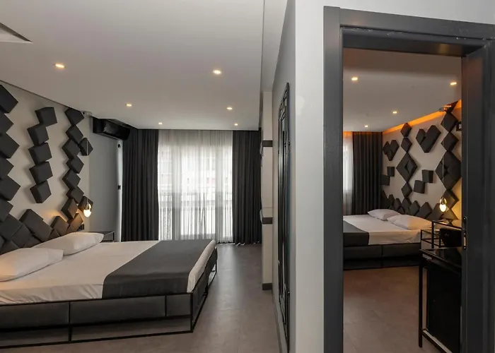 호텔 화이트 팰리스