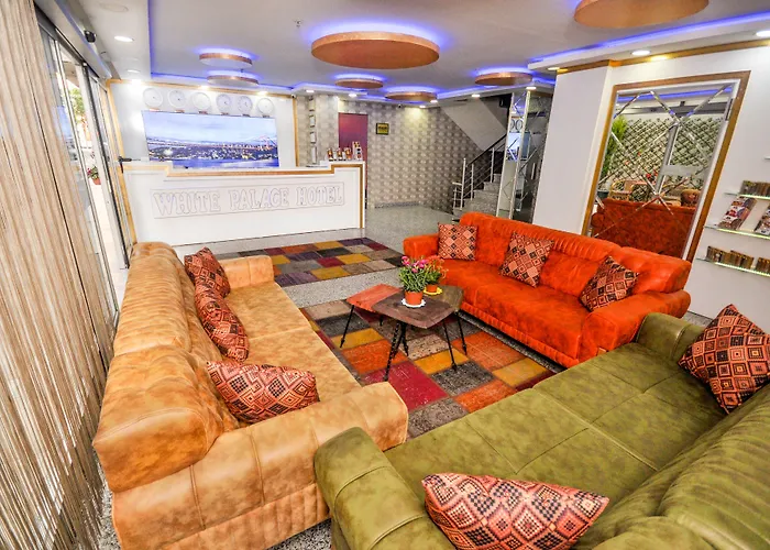 화이트 팰리스 3*