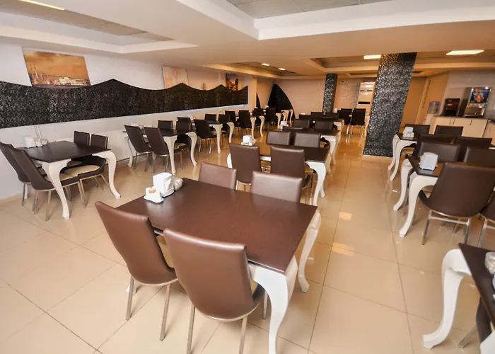 호텔 화이트 팰리스