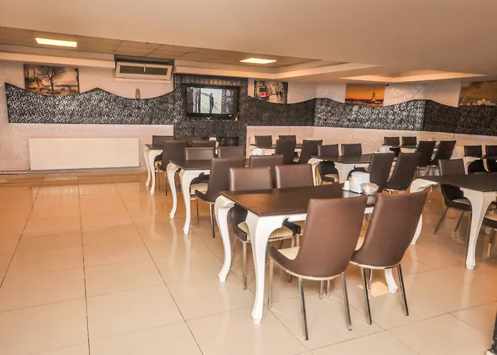 화이트 팰리스 3*