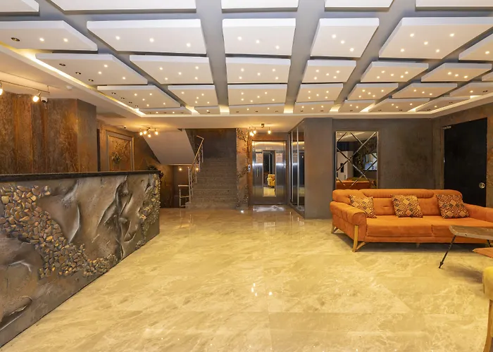 호텔 화이트 팰리스